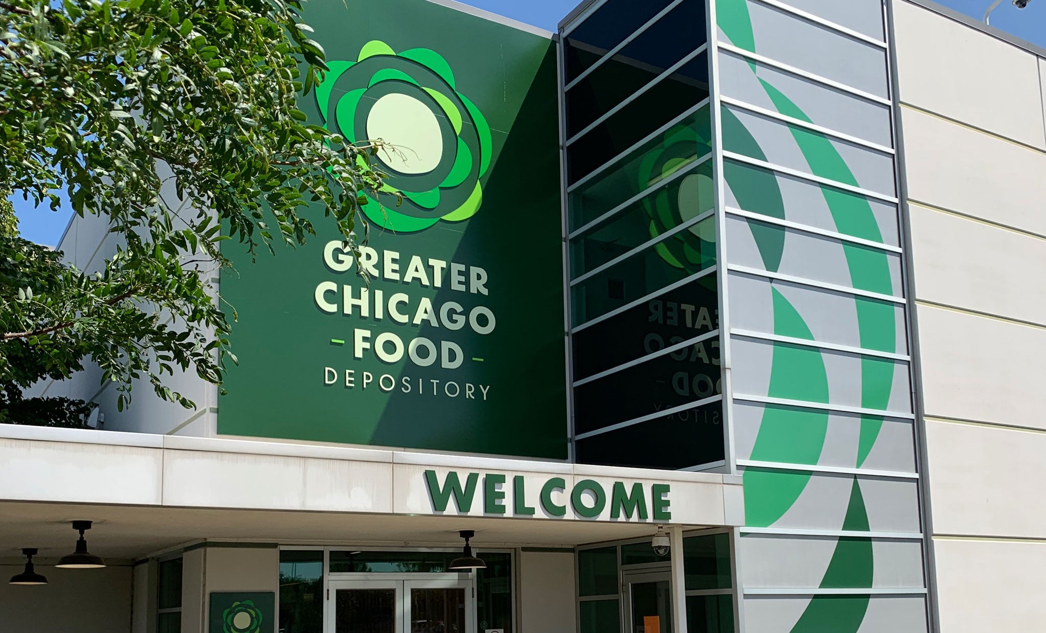 Terraboost Announces $260,000 Donation of Disinfecting Wipes To The Greater Chicago Food Depository